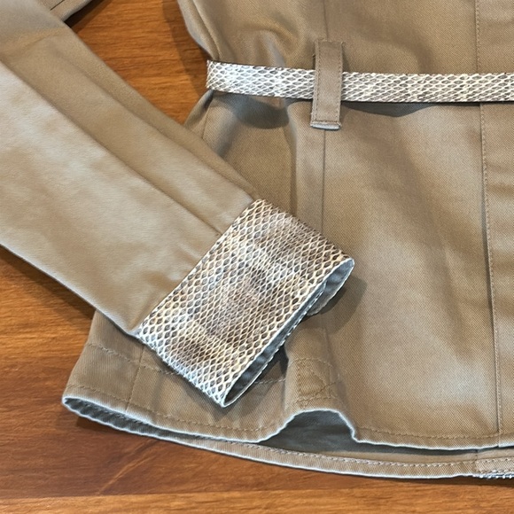 DOLCE & GABBANA RUNWAY COTTON & SNAKESKIN BELTED JACKET EUC SAFARI STYLE SZ S 38 - Picture 15 of 17